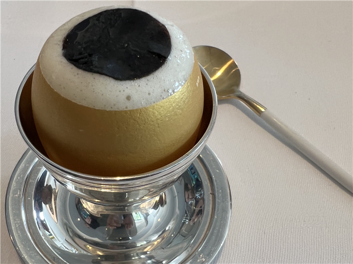 egg with truffle